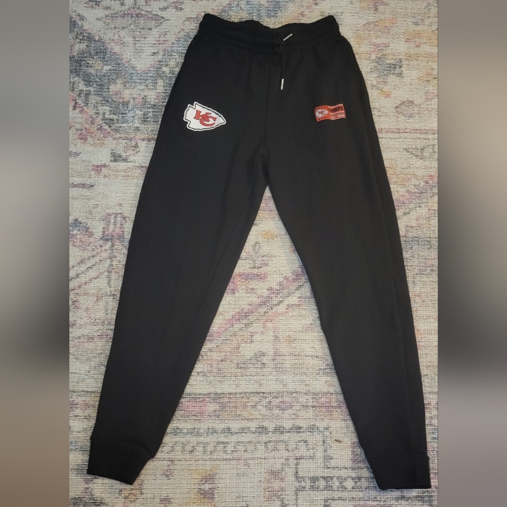 Forever 21 KANSAS CITY CHIEFS Black Sweatpants Size Small